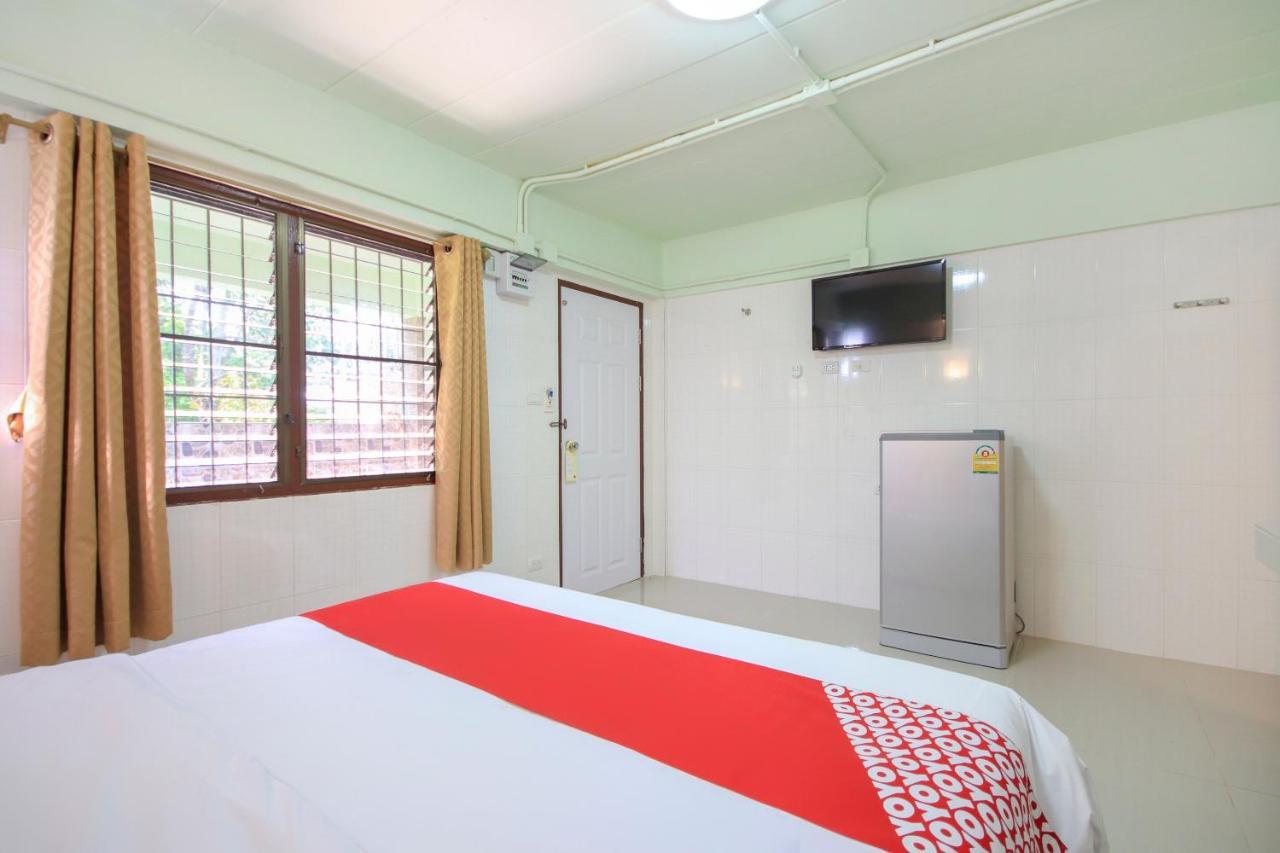 Oyo 75373 Chamil House Hotel Nai Harn Bagian luar foto