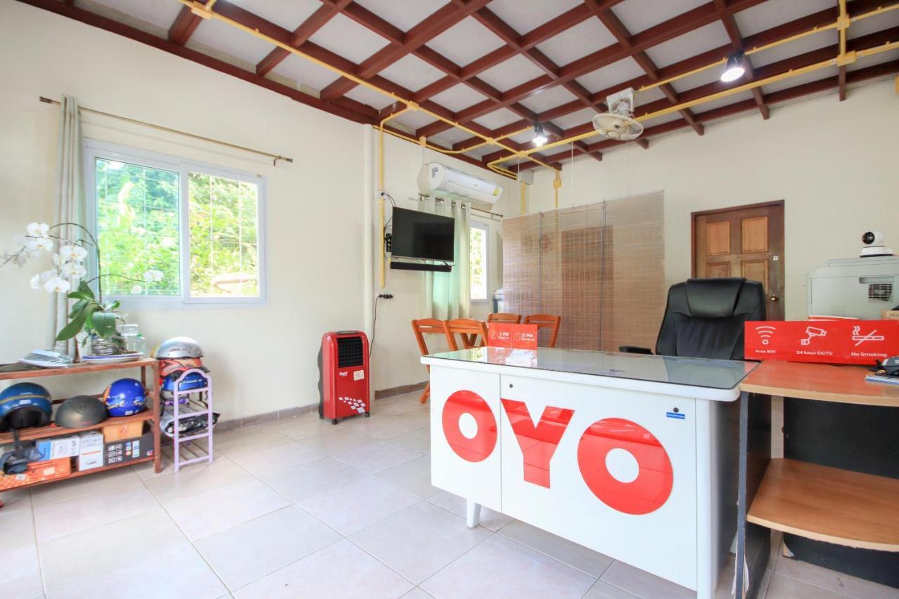 Oyo 75373 Chamil House Hotel Nai Harn Bagian luar foto